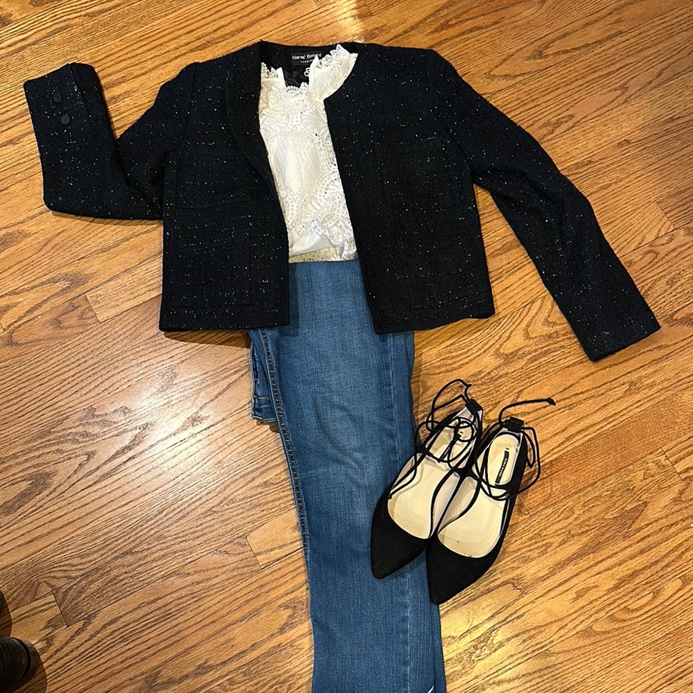 Chic Harve Benard Black Blazer with sparkle thread detail.